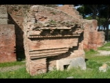 01619 ostia - regio ii - insula vii - teatro (ii,vii,2) - fragment - via delle corporazioni.jpg